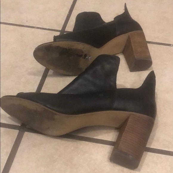 Black leather upper open side and open toe bootie - Picture 4 of 4